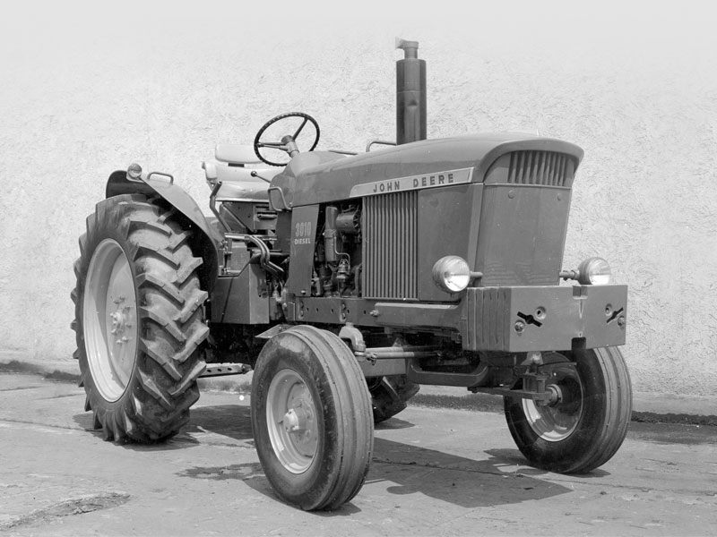 JOHN DEERE 3010