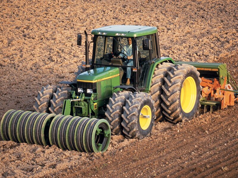 JOHN DEERE 6400