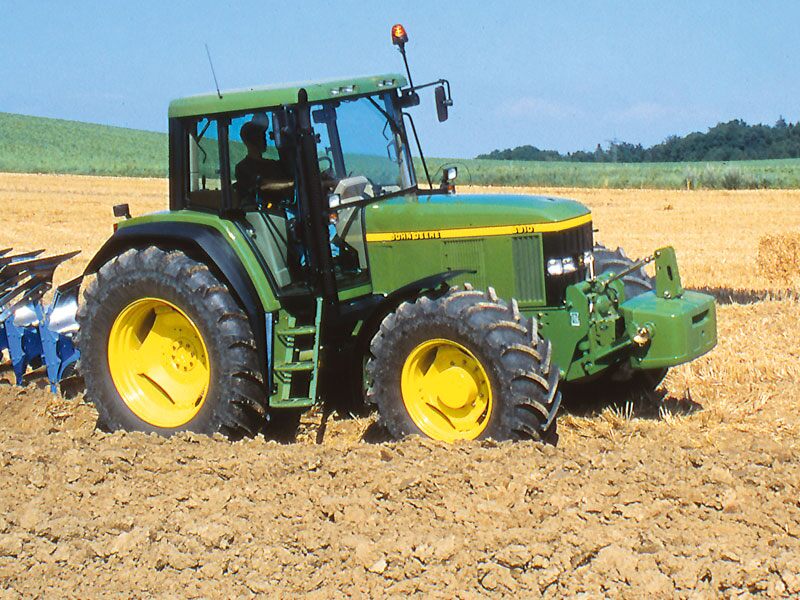 JOHN DEERE 6910